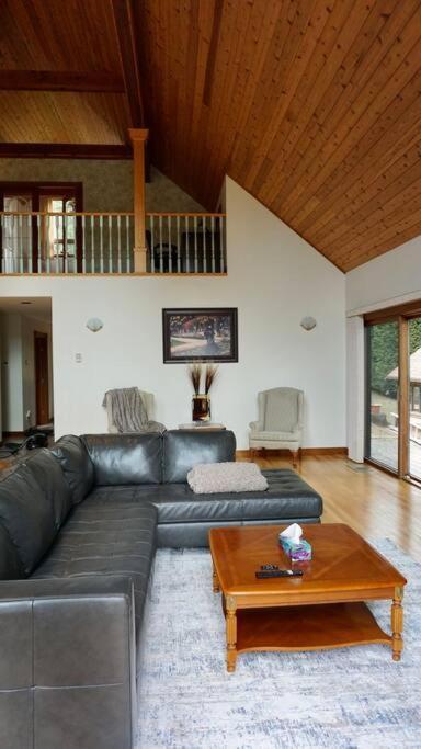Chalet Style Cottage Near Shawnigan Lake Buitenkant foto